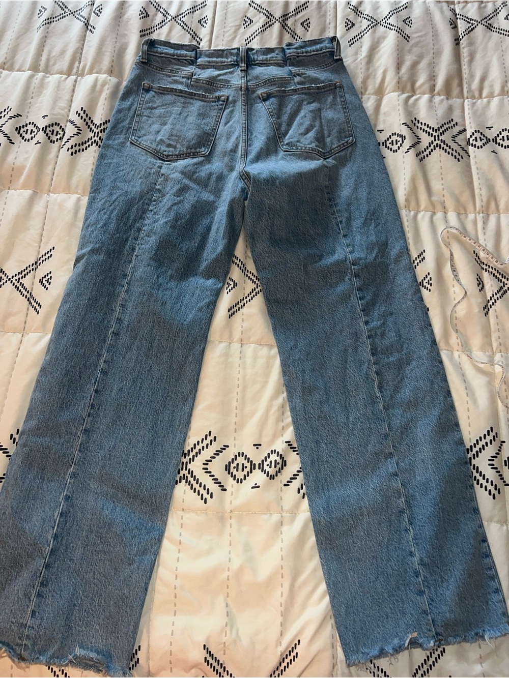 Abercrombie “The 90’s Relaxed Jean”. Size 30. Only worn once or twice. - Picture 3 of 3